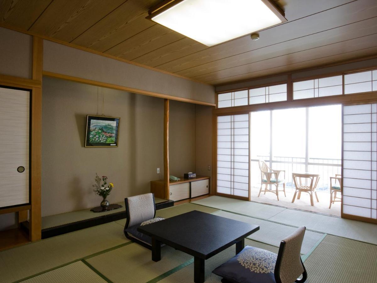 Gamagori Onsenkyo Mikawa Bay Hills Hotel Nishio Екстериор снимка